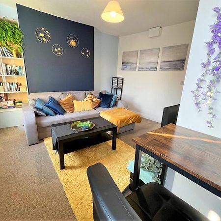 Winchester Retreat Apartment ภายนอก รูปภาพ